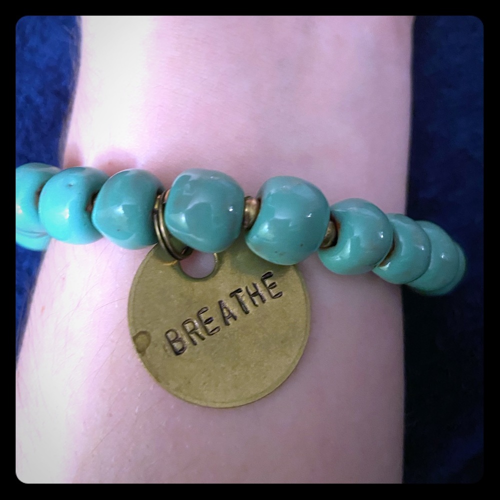 Breath stretchy turquoise bracelet